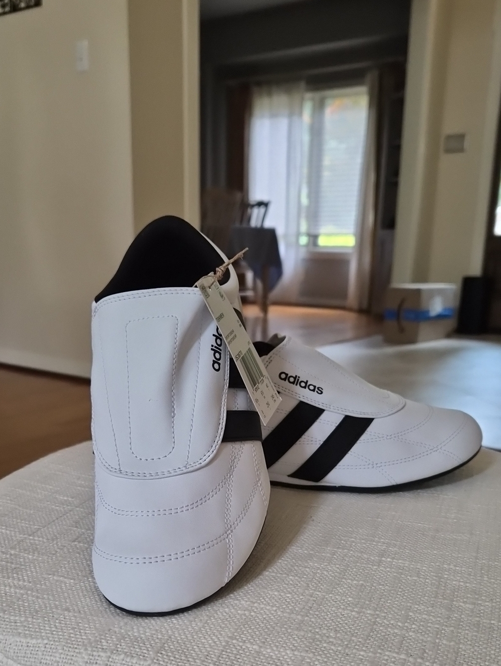 adidas Womens Size 8 White Athletic Shoes with Black Stripes